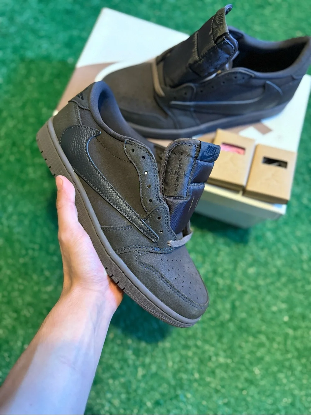 Air Jordan 1 Retro Low Travis Scott Brown Velvet